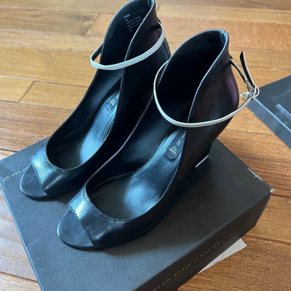 Black Steve Madden Wedges with White Ankle Straps
